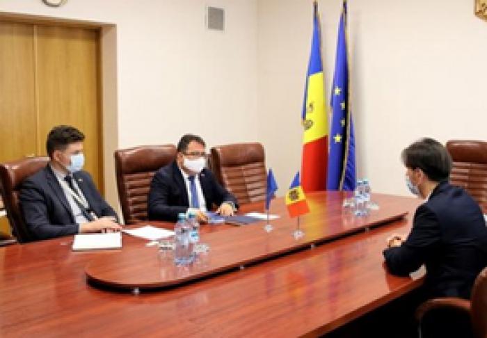 MINISTRUL ECONOMIEI A DISCUTAT CU AMBASADORUL UE PRIORITĂȚILE COOPERĂRII RM-UE