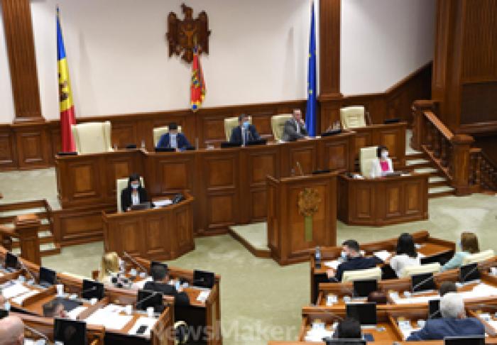 PARLAMENTUL A APROBAT DOUĂ INIȚIATIVE CU CARACTER SOCIAL