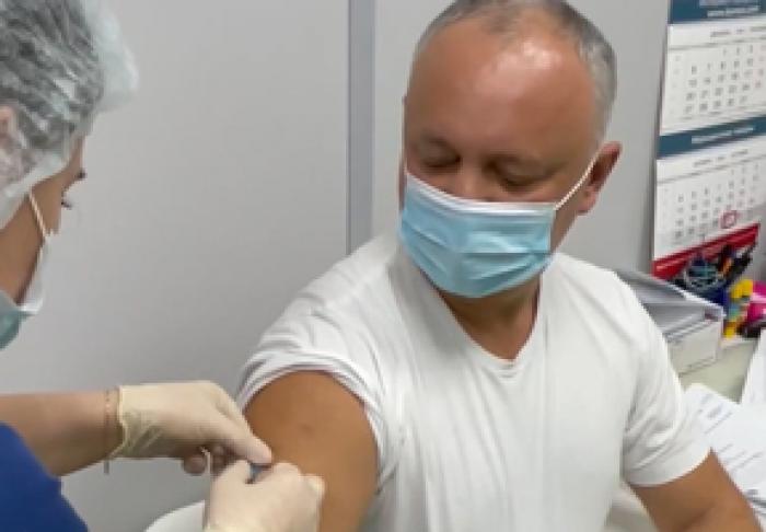 DIN CAUZA MĂSURILOR DURE ANTICOVID DIN RUSIA, FOSTUL PREȘEDINTE IGOR DODON A FOST NEVOIT SĂ SE VACCINEZE