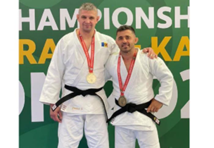 TREI SPORTIVI MOLDOVENI AU DEVENIT CAMPIONI MONDIALI LA JUDO PRINTRE VETERANI