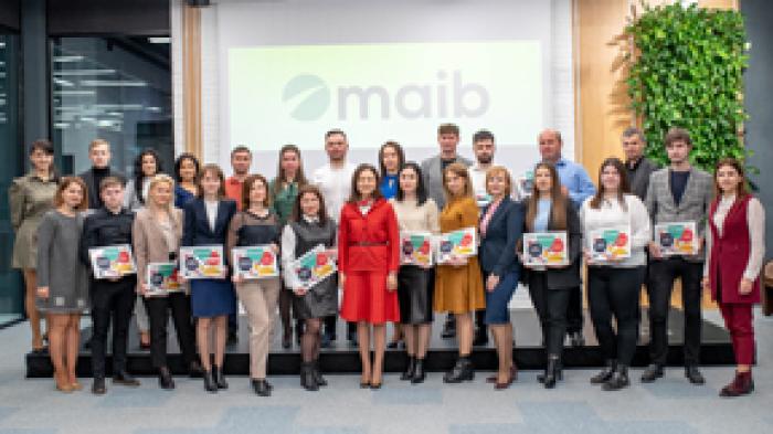 ​MAIB A PREMIAT CEI MAI BUNI SPECIALIȘTI ÎN CREDITARE