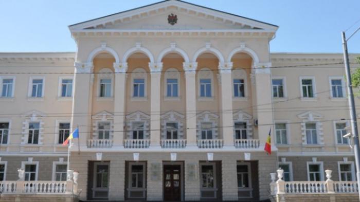 MAI despre scoaterea crucifixului instalat în holul clădirii: „Decizia Consiliului a devenit definitivă și irevocabilă”