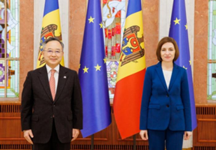 НОВЫЙ ПОСОЛ ЯПОНИИ В МОЛДОВЕ ВРУЧИЛ ВЕРИТЕЛЬНЫЕ ГРАМОТЫ ПРЕЗИДЕНТУ МАЙЕ САНДУ