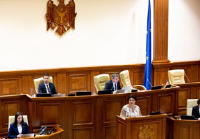ПАРЛАМЕНТ МОЛДОВЫ ПРОДЛИЛ РЕЖИМ ЧРЕЗВЫЧАЙНОГО ПОЛОЖЕНИЯ ЕЩЕ НА 60 ДНЕЙ