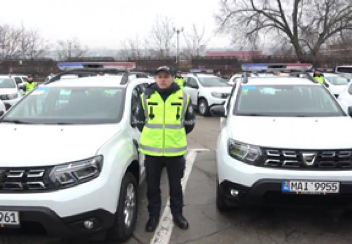 ПРАВИТЕЛЬСТВО США И ООН ПЕРЕДАЛИ ПОЛИЦИИ МОЛДОВЫ 32 АВТОМОБИЛЯ DACIA