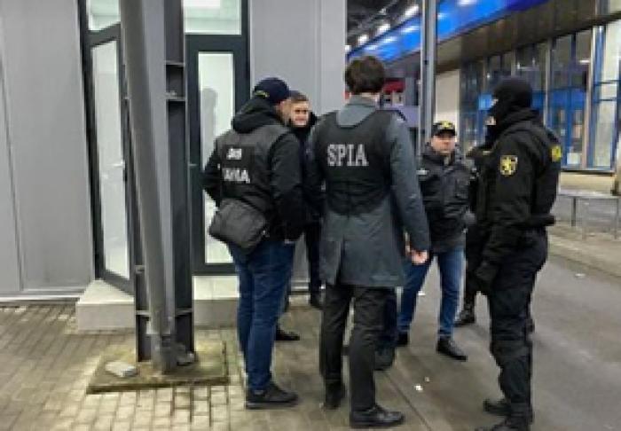 ПРАВООХРАНИТЕЛИ МОЛДОВЫ И РУМЫНИИ ПРОВОДЯТ ОБЫСКИ НА ТАМОЖЕННЫХ ПОСТАХ НА ГРАНИЦЕ