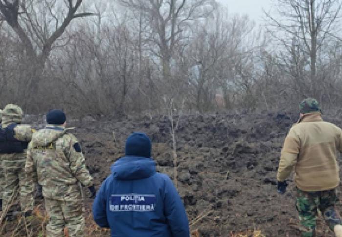 В БРИЧАНСКОМ РАЙОНЕ САПЕРЫ ПОДОРВАЛИ ЧАСТЬ БОЕГОЛОВКИ ОТ УПАВШЕЙ РАКЕТЫ