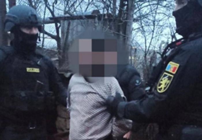 В ГАГАУЗИИ ЗАДЕРЖАН МЕСТНЫЙ ЖИТЕЛЬ, ПРИГОВОРЕННЫЙ К 18 ГОДАМ ЗАКЛЮЧЕНИЯ