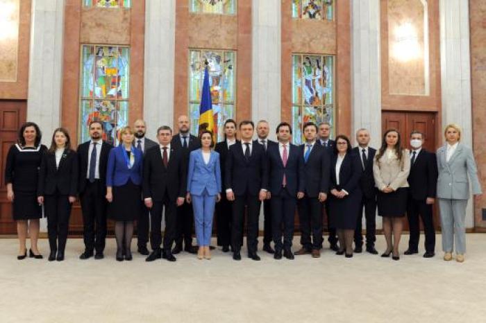 Cabinetul Recean a fost învestit. Premierul Dorin Recean: „Ne dorim o țară cu cetățeni prosperi, cu instituții puternice și transparente, cu mediu de afaceri competitiv”