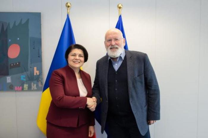 Natalia Gavrilița, la întâlnirea cu Frans Timmermans: „Implementarea proiectelor de eficiență energetică este una dintre prioritățile Guvernului”