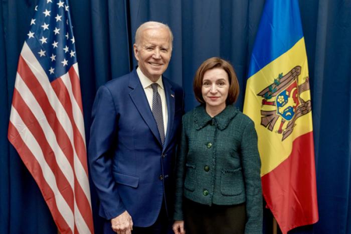 ПРЕЗИДЕНТ МАЙЯ САНДУ ПОПРОСИЛА США УВЕЛИЧИТЬ ПОДДЕРЖКУ РЕСПУБЛИКИ В СВЯЗИ СО СЛОЖНОЙ ЭКОНОМИЧЕСКОЙ СИТУАЦИЕЙ