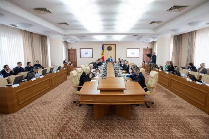 Serviciile de transport feroviar local de pasageri vor fi îmbunătățite