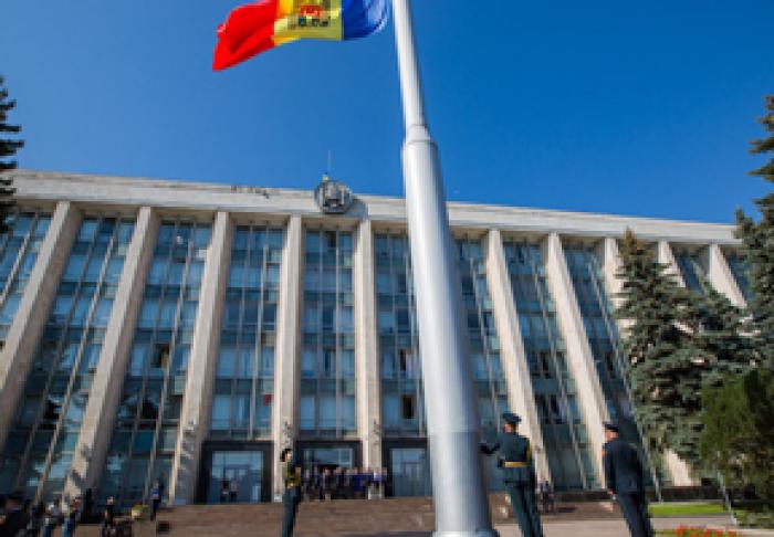 ВЛАСТИ ОБСУЖДАЮТ ВОПРОС ОБ ОТСТАВКЕ ПРАВИТЕЛЬСТВА ИЛИ КАДРОВЫХ ПЕРЕСТАНОВКАХ В СОСТАВЕ КАБИНЕТА МИНИСТРОВ