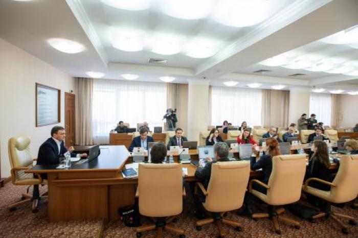 Guvernul a decis: un nou model de pașaport va fi pus în circulație de Agenția Servicii Publice, începând cu luna aprilie