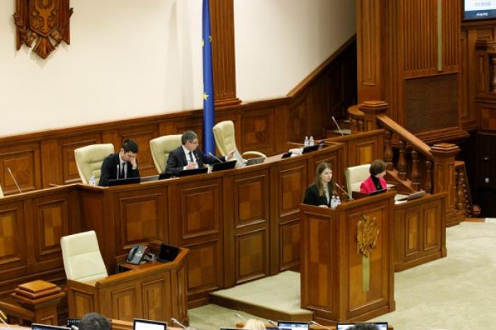 ПАРЛАМЕНТ ИЗМЕНИЛ ПРАВИЛА ПРОВЕДЕНИЯ ОБЩЕГО СОБРАНИЯ СУДЕЙ И ПРОКУРОРОВ