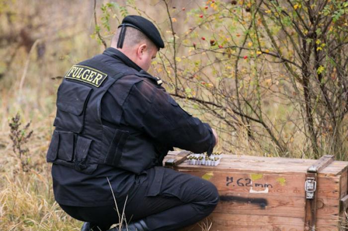 СОТРУДНИК БРИГАДЫ СПЕЦИАЛЬНОГО НАЗНАЧЕНИЯ FULGER ПОСТРАДАЛ ВО ВРЕМЯ ВОЕННЫХ УЧЕНИЙ
