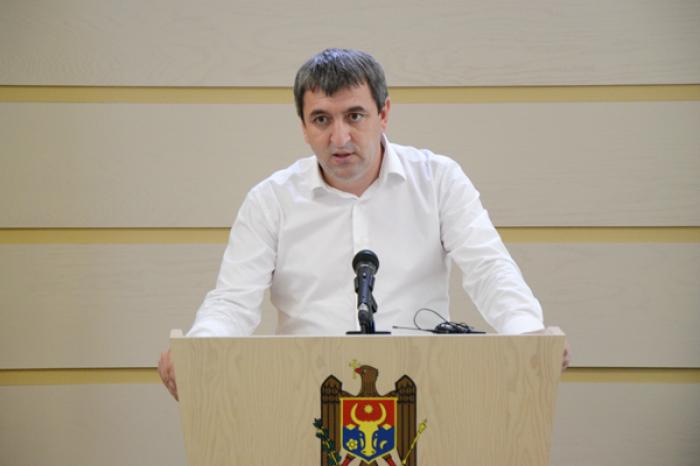 (ВИДЕО) ЧРЕЗВЫЧАЙНАЯ КОМИССИЯ БУДЕТ ОТЧИТЫВАТЬСЯ ПЕРЕД ПАРЛАМЕНТОМ О ПРИНЯТЫХ РЕШЕНИЯХ