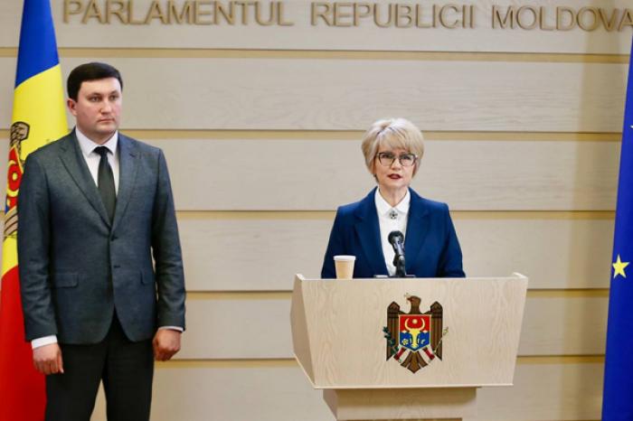 (ВИДЕО) СОЦИАЛИСТЫ ПРИЗВАЛИ ВЛАСТИ МОЛДОВЫ ВЫПЛАТИТЬ ВЕТЕРАНАМ ПО 100 ТЫС. ЛЕЕВ КО ДНЮ ПОБЕДЫ