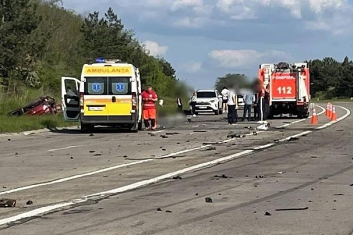 В ДТП НА ТРАССЕ КИШИНЕВ-ЧИМИШЛИЯ ПОГИБЛИ ТРИ ЧЕЛОВЕКА
