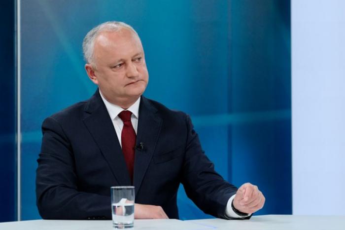 (ВИДЕО) ЭКС-ПРЕЗИДЕНТ МОЛДОВЫ ИГОРЬ ДОДОН УКЛОНИЛСЯ ОТ ОТВЕТА НА ВОПРОС О ТОМ, КОМУ ПРИНАДЛЕЖИТ КРЫМ