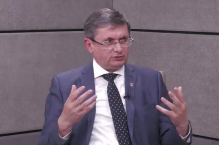 (ВИДЕО) ПРЕДСЕДАТЕЛЬ ПАРЛАМЕНТА СЧИТАЕТ, ЧТО КОНЦЕПЦИЯ «МОЛДОВА – МОСТ МЕЖДУ ЗАПАДОМ И ВОСТОКОМ» БОЛЬШЕ НЕ РАБОТАЕТ