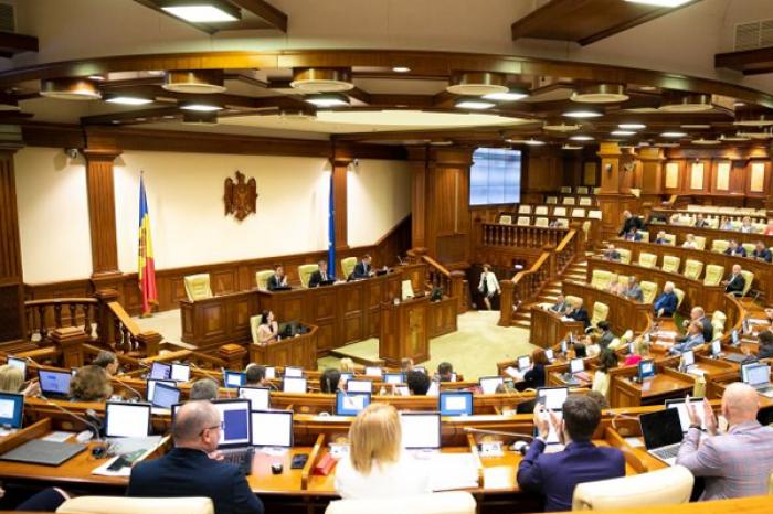 ПАРЛАМЕНТ РАТИФИЦИРОВАЛ СОГЛАШЕНИЯ С РУМЫНИЕЙ О РЕМОНТЕ ТРЕХ МОСТОВ ЧЕРЕЗ ПРУТ