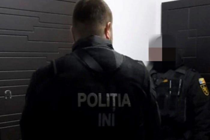 (ВИДЕО) ПРОКУРОРЫ ПЕРЕДАЛИ В СУД УГОЛОВНОЕ ДЕЛО ПРОТИВ ДВУХ ШАНТАЖИСТОВ, ВЫМОГАВШИХ У ЖИТЕЛЬНИЦЫ КИШИНЕВА 2 МЛН. ЕВРО