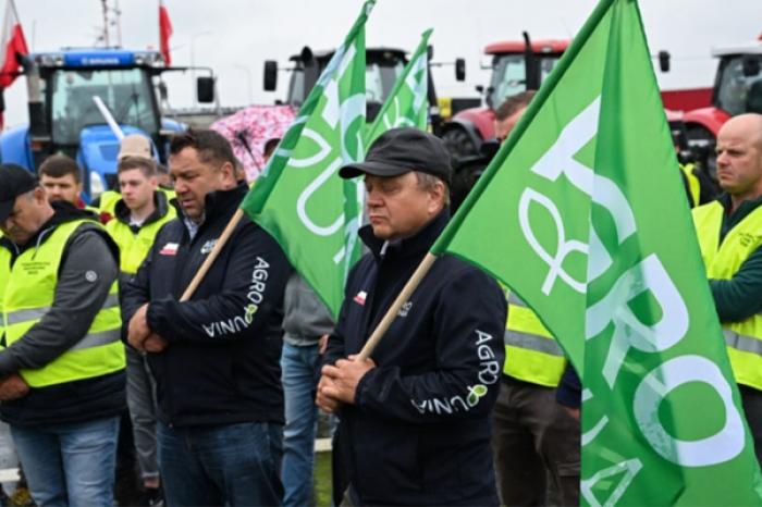 В Польше у границы с Украиной протестуют фермеры