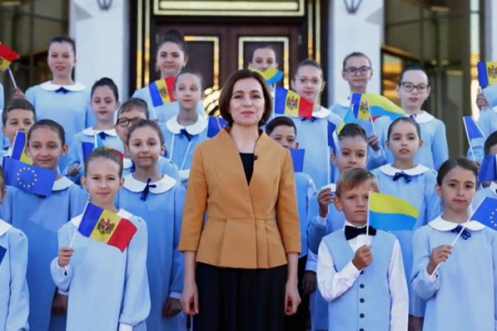 ПРЕЗИДЕНТ МАЙЯ САНДУ: МОЛДОВА С УВАЖЕНИЕМ ОТНОСИТСЯ К УКРАИНЕ НЕ ТОЛЬКО КАК К СОСЕДУ, НО И КАК К СИМВОЛУ СОПРОТИВЛЕНИЯ И НАДЕЖДЫ