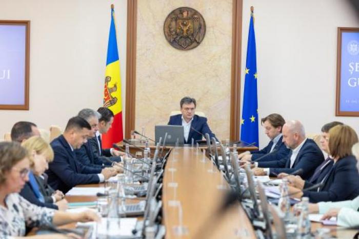 Guvernul sporește nivelul de siguranță a cetățenilor: Companiile aeriene vor transmite datele pasagerilor până la efectuarea zborului