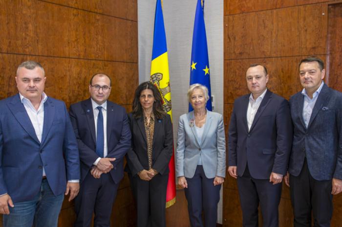 DEPUTAȚII DIN OPOZIȚIA PARLAMENTARĂ AU INFORMAT MEMBRII COMISIEI DE LA VENEȚIA DESPRE ÎNCĂLCĂRILE AUTORITĂȚILOR