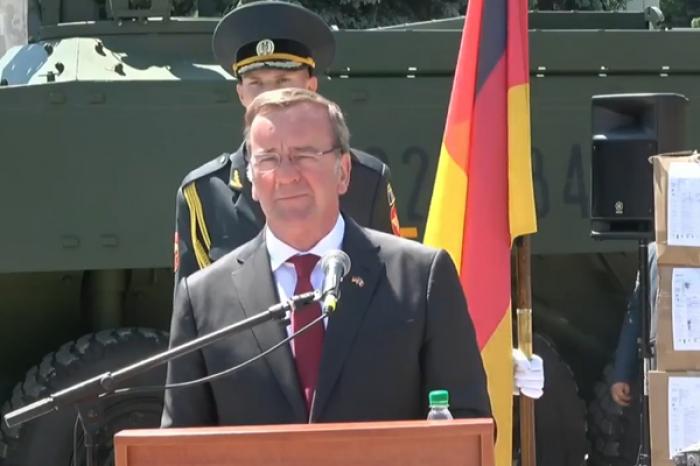 MINISTRUL APĂRĂRII AL GERMANIE AFIRMĂ CĂ GERMANIA NU VA PERMITE RUSIEI SĂ DESTABILIZEZE SITUAȚIA DIN REPUBLICĂ