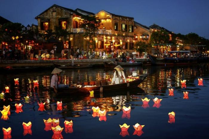 NOMAZII DIGITALI CONSIDERĂ CĂ ORAȘUL VIETNAMEZ HOI AN ESTE CEL MAI ATRACTIV ORAȘ