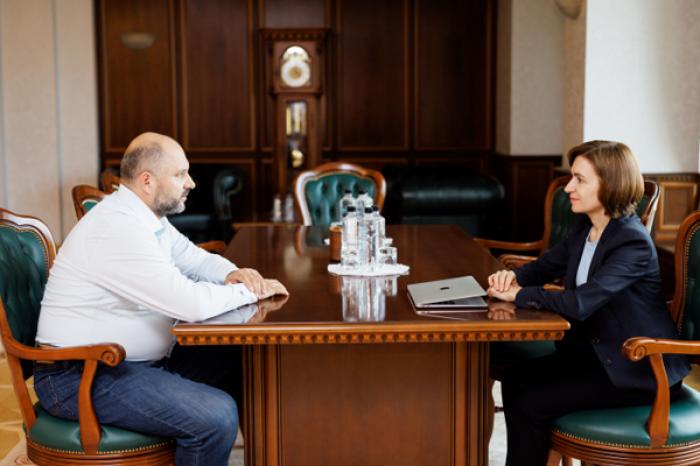 PREȘEDINTA MAIA SANDU A CERUT MINISTERULUI ENERGIEI SĂ FINALIZEZE CEL PUȚIN O LINIE DE TRANSPORT A ENERGIEI ELECTRICE CU ROMÂNIA ÎN 2025