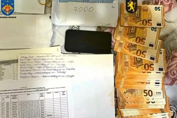 PERCHEZIȚII ALE POLIȚIEI ÎN TOATĂ REPUBLICA MOLDOVA LA MEMBRI AI PARTIDELOR DIN BLOCUL „VICTORIE” CONDUS DE OLIGARHUL FUGAR ILAN ȘOR