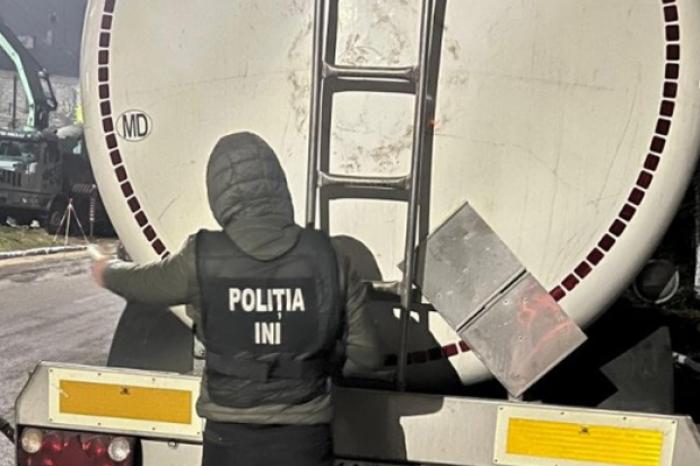 POLIȚIA A CONFISCAT PESTE 100 DE TONE DE ALCOOL ÎN SUDUL MOLDOVEI ȘI ÎN APROPIERE DE CHIȘINĂU