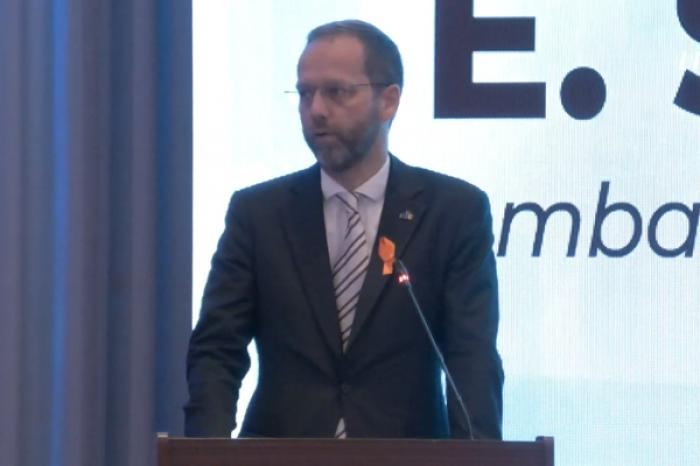 AMBASADORUL UE: LUPTA ÎMPOTRIVA DEZINFORMĂRII ESTE O LUPTĂ PENTRU DEMOCRAȚIE, STABILITATE ȘI VIITORUL MOLDOVEI