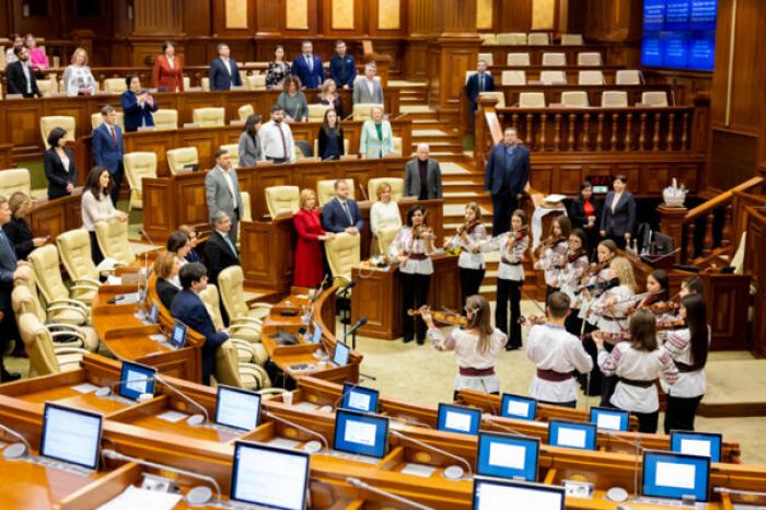 ​ПАРЛАМЕНТ ЗАВЕРШИЛ ОСЕННЕ-ЗИМНЮЮ СЕССИЮ