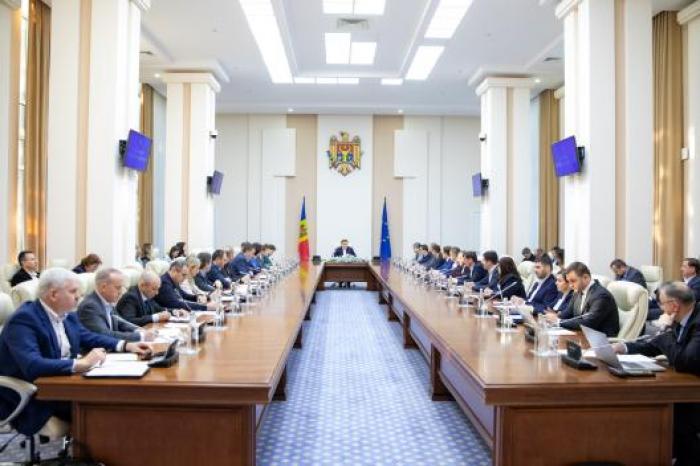 Prim-ministrul Dorin Recean a prezidat ședința Comisiei guvernamentale de coordonare a măsurilor de pregătire pentru sezonul de încălzire 2024-2025 și de atenuare a impactului crizei energetice