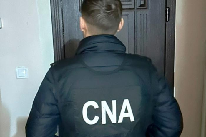 ПРОКУРОРЫ ПОДОЗРЕВАЮТ ВОСЕМЬ ТАМОЖЕННИКОВ ИЗ БЮРО «ЦЕНТР» И ПОСТА «ЛЕУШЕНЬ» ВО ВЗЯТОЧНИЧЕСТВЕ