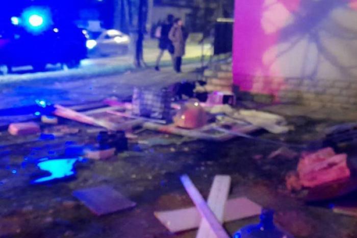 ​В ОДНОЙ ИЗ КВАРТИР НА ТРЕТЬЕМ ЭТАЖЕ В КИШИНЕВЕ ПРОИЗОШЕЛ ВЗРЫВ