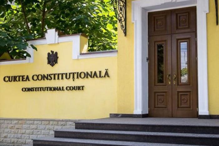 CURTEA CONSTITUȚIONALĂ A CONFIRMAT LEGALITATEA SANCȚIONĂRII ADMINISTRATIVE A CELOR IMPLICAȚI ÎN CORUPȚIA POLITICĂ