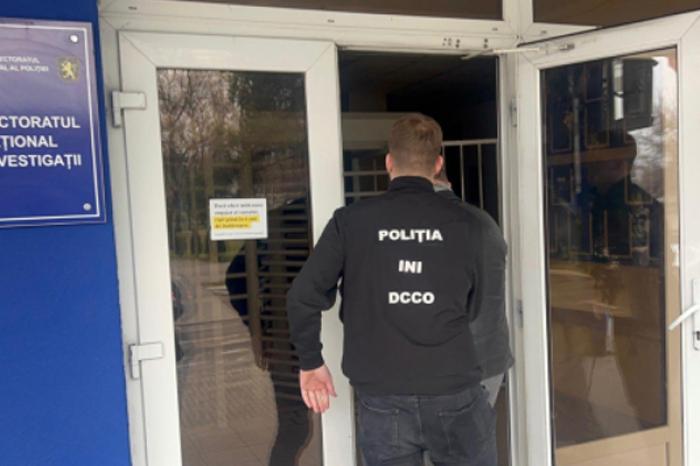 ПРАВООХРАНИТЕЛИ ЗАДЕРЖАЛИ ПОДОЗРЕВАЕМОГО В ПОДЖОГЕ ПОЛИЦЕЙСКОГО АВТОМОБИЛЯ В ДЕНЬ ПРЕЗИДЕНТСКИХ ВЫБОРОВ