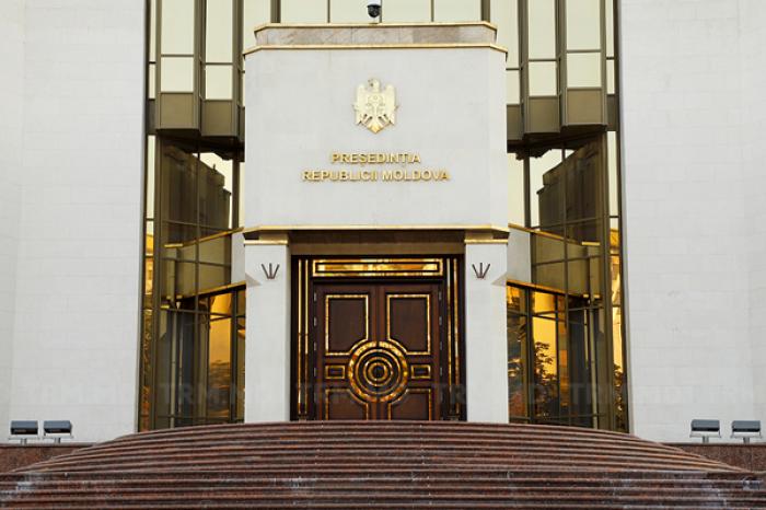 RECOMANDĂRI PENTRU DEPĂȘIREA CRIZEI ENERGETICE: INVESTIȚII ÎN SURSE REGENERABILE, SUSȚINEREA MEDIULUI DE AFACERI, ETC
