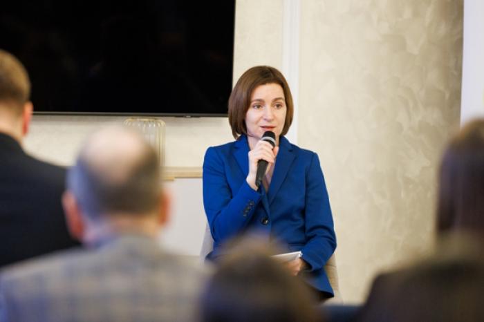 PREȘEDINTA MAIA SANDU DISCUTĂ ÎN GAGAUZIA DESPRE PROTEJAREA LIMBII, CULTURII ȘI TRADIȚIILOR GĂGĂUZE