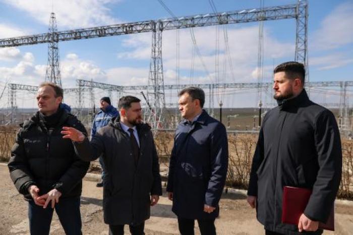Премьер-министр Дорин Речан посетил электростанцию Вулкэнешть