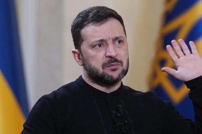 Зеленский заявил, что готов оставить пост президента Украины ради мира или в обмен на вступление страны в НАТО