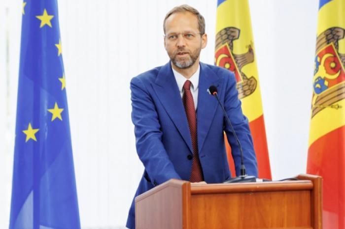 AMBASADORUL UE CONDAMNĂ „ATACURILE ASUPRA PRESEI INDEPENDENTE ȘI ORGANIZAȚIILOR SOCIETĂȚII CIVILE”