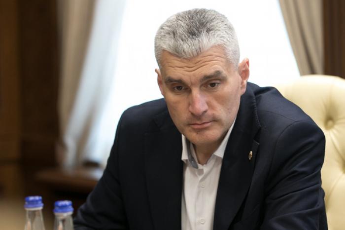 БЫВШИЙ ДИРЕКТОР СЕЛЬХОЗАССОЦИАЦИИ ПРИЗЫВАЕТ ПРЕЗИДЕНТА МОЛДОВЫ СОЗВАТЬ ЗАСЕДАНИЕ ВЫСШЕГО СОВЕТА БЕЗОПАСНОСТИ