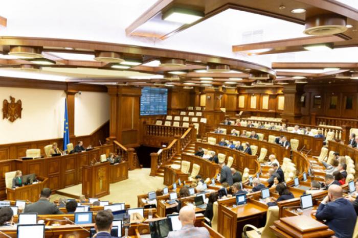 CETĂȚENII VOR PUTEA EFECTUA TRANZACȚII IMOBILIARE ÎN VALUTĂ STRĂINĂ
